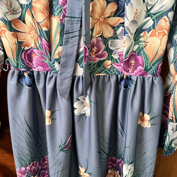 BOSTON MAID VTG 80s Pretty floral dress w/semi sheer sleeves. Size 10 - Picture 7 of 11